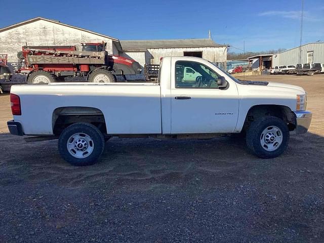 Image of Chevrolet 2500HD equipment image 4