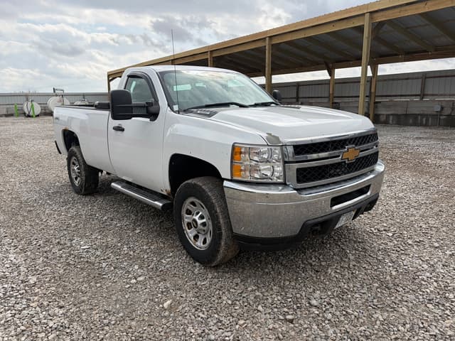 Image of Chevrolet Silverado equipment image 1