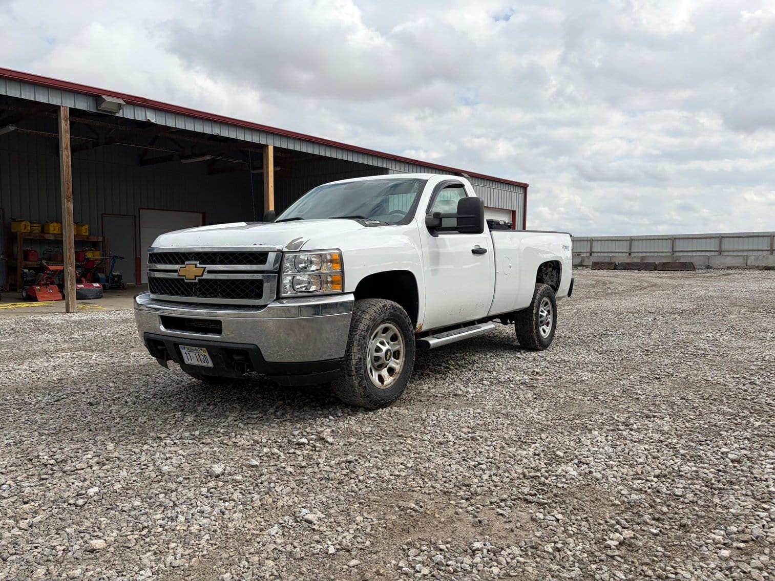 2013 Chevrolet Silverado Equipment Image0