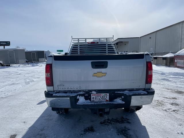 Image of Chevrolet Silverado equipment image 4