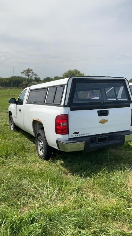 Image of Chevrolet Silverado equipment image 4