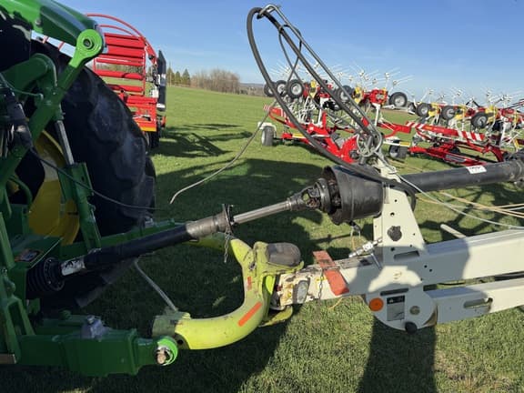 Image of CLAAS Liner 2700 equipment image 2