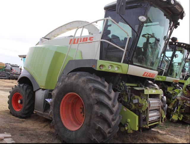 Image of CLAAS Jaguar 970 equipment image 2
