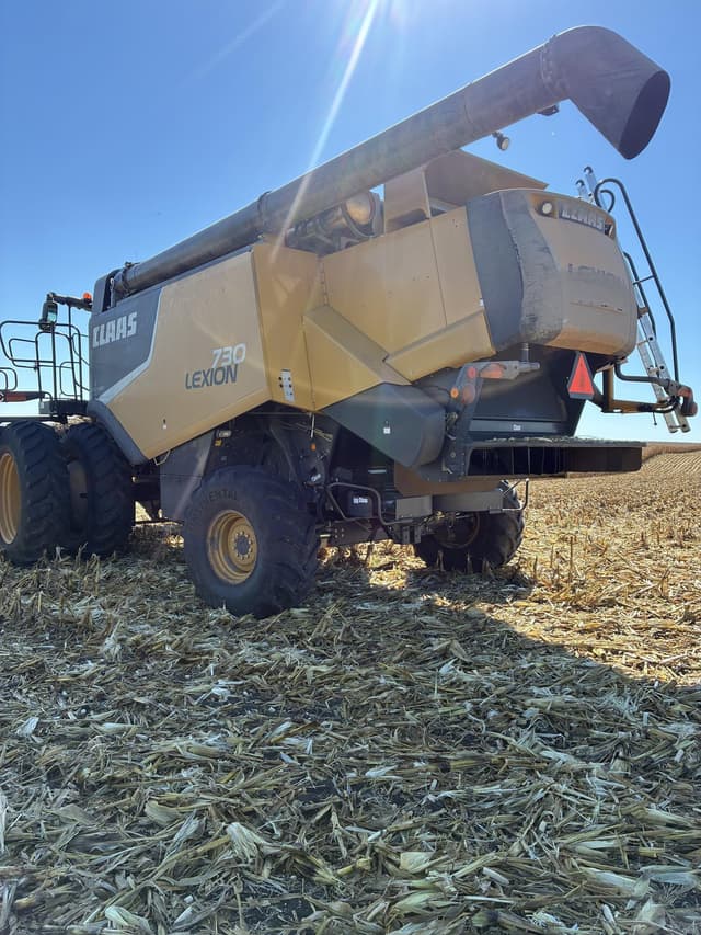 Image of CLAAS Lexion 730 equipment image 4