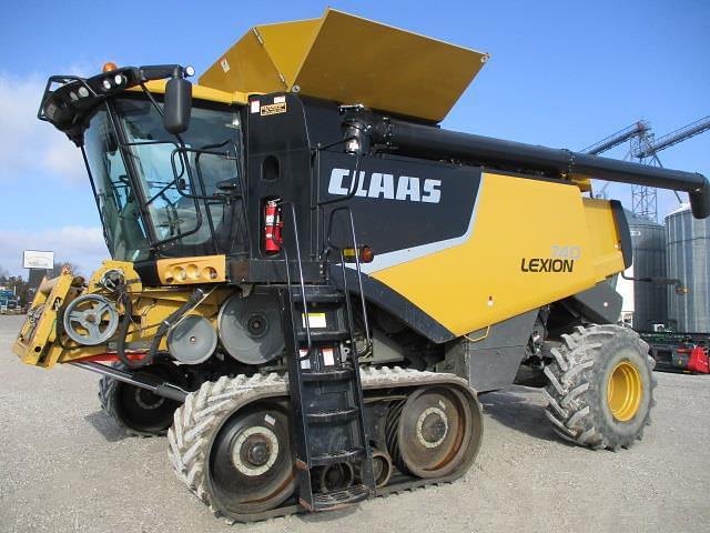 Image of CLAAS LEXION 740TT Primary image