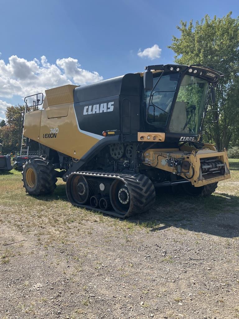 Image of CLAAS LEXION 740TT Primary image