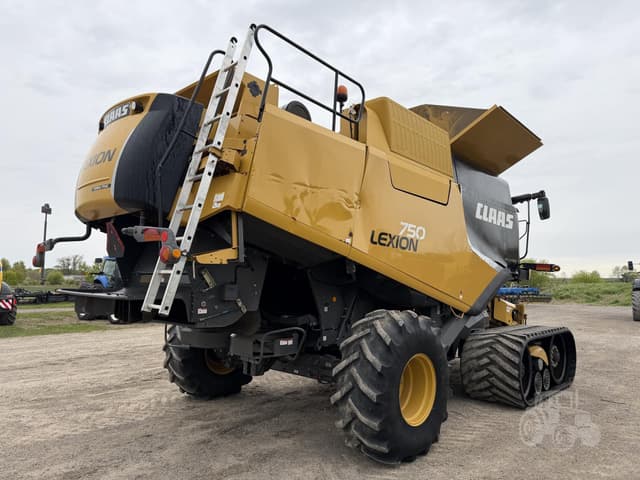 Image of CLAAS LEXION 750 equipment image 4