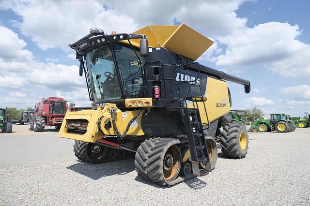 Image of CLAAS LEXION 750TT equipment image 1