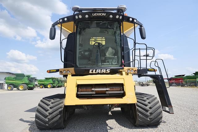 Image of CLAAS LEXION 750TT equipment image 3