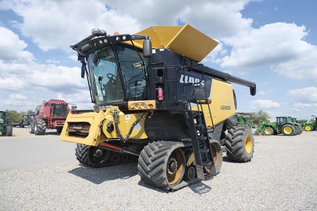 Image of CLAAS LEXION 750TT equipment image 1