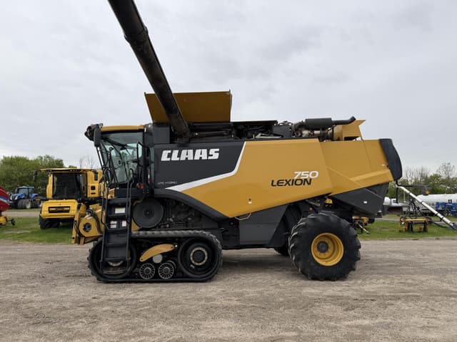 Image of CLAAS LEXION 750TT equipment image 1