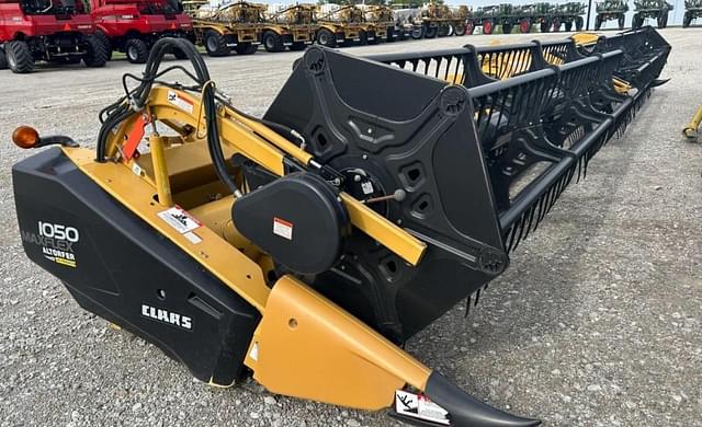 Image of CLAAS 1050 Maxflex equipment image 1