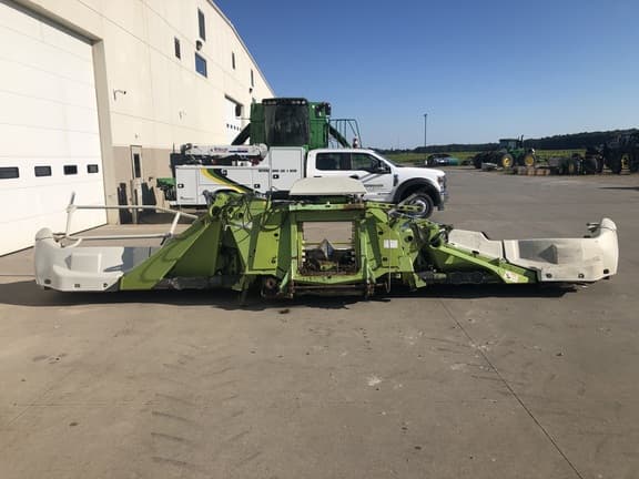Image of CLAAS Orbis 750 equipment image 3