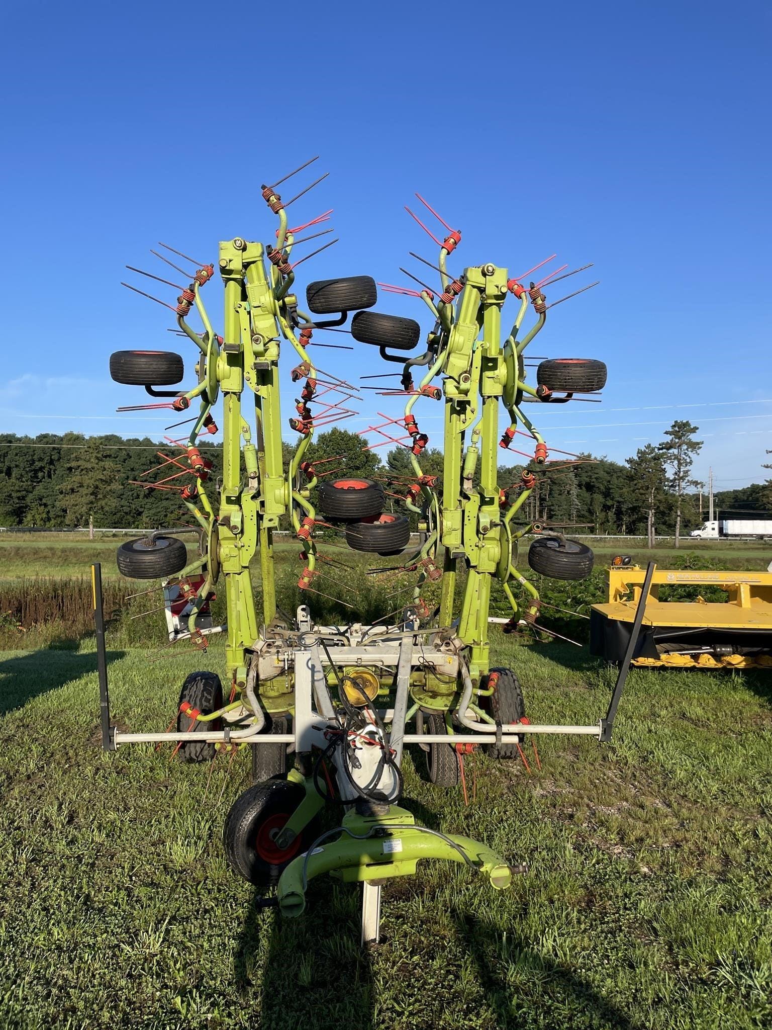 2013 CLAAS Volto 1100T Equipment Image0