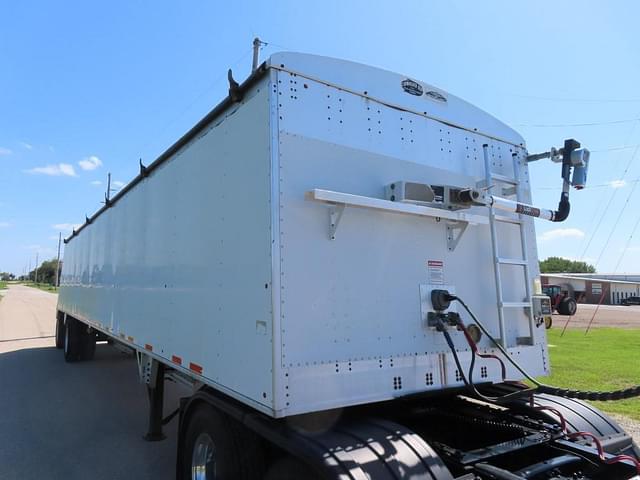 Image of Cornhusker 800 equipment image 3