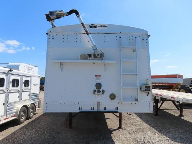 Image of Cornhusker 800 equipment image 2