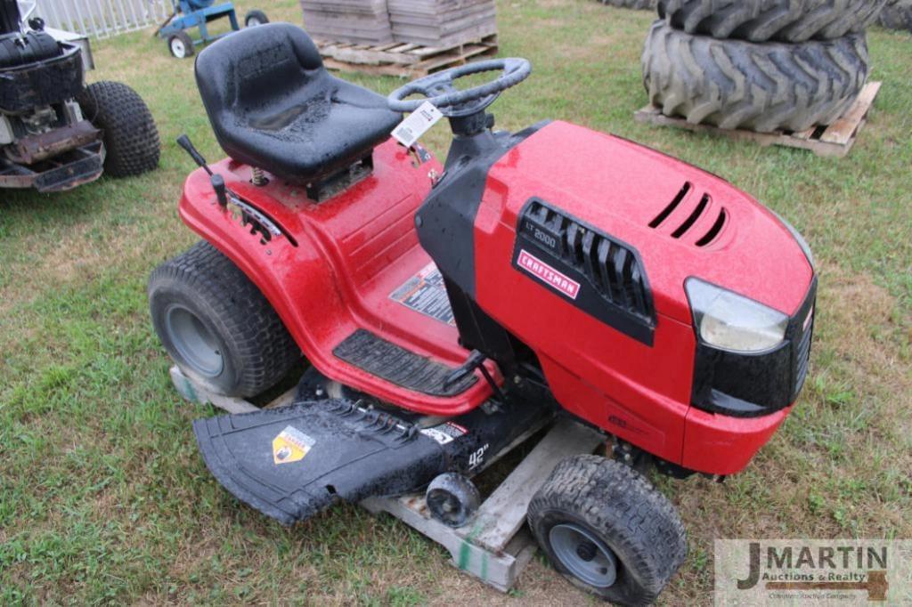 Image of Craftsman LT2000 Primary image