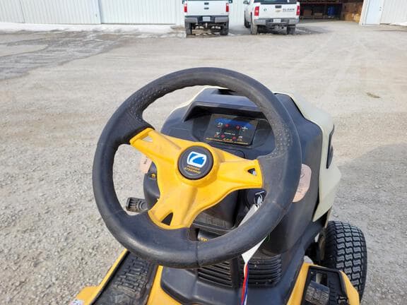 Image of Cub Cadet GTX 2100 equipment image 4