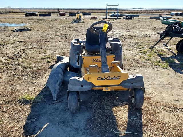 Image of Cub Cadet RZT S equipment image 1