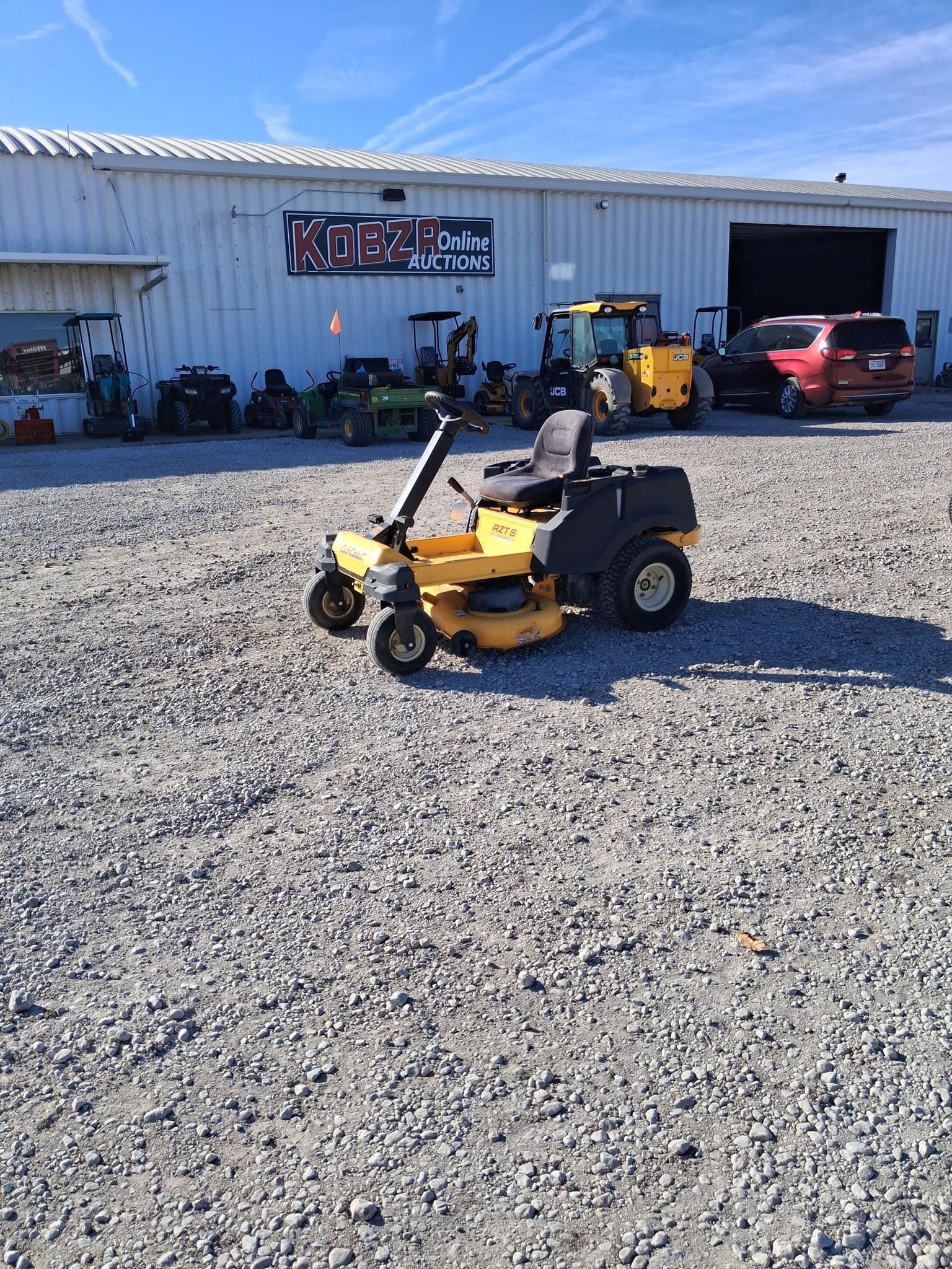 2013 Cub Cadet RZTS Equipment Image0