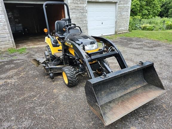Image of Cub Cadet SC2400 equipment image 2