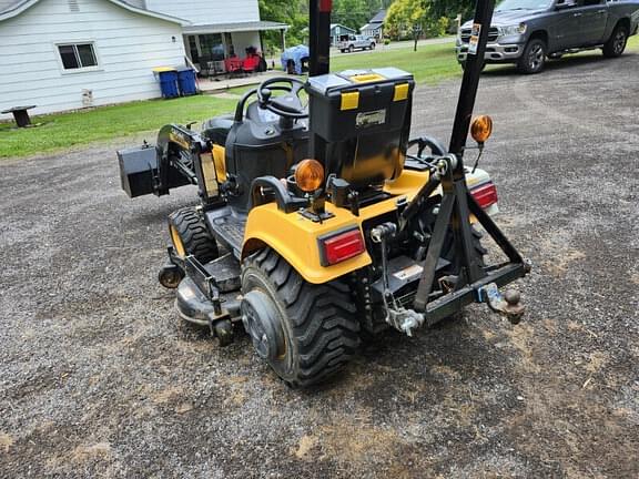 Image of Cub Cadet SC2400 equipment image 4