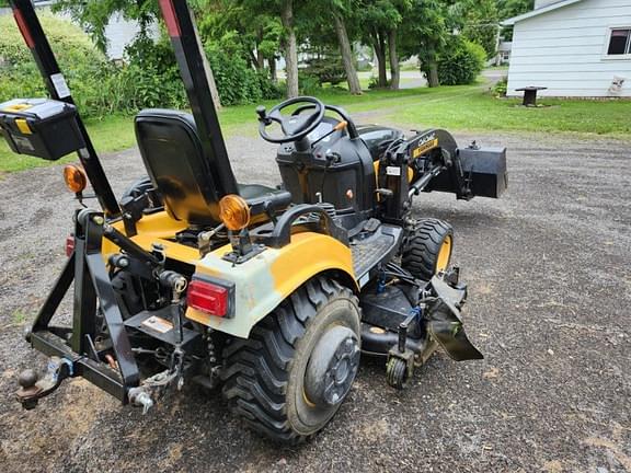 Image of Cub Cadet SC2400 equipment image 1