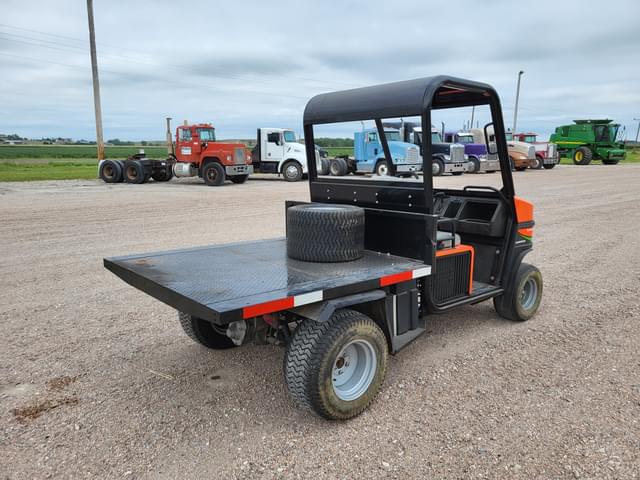 Image of Cushman Turf Truckster equipment image 2