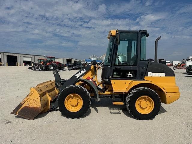Image of John Deere 244J equipment image 1