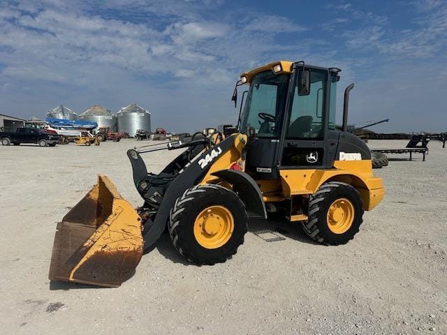 2013 John Deere 244J Equipment Image0