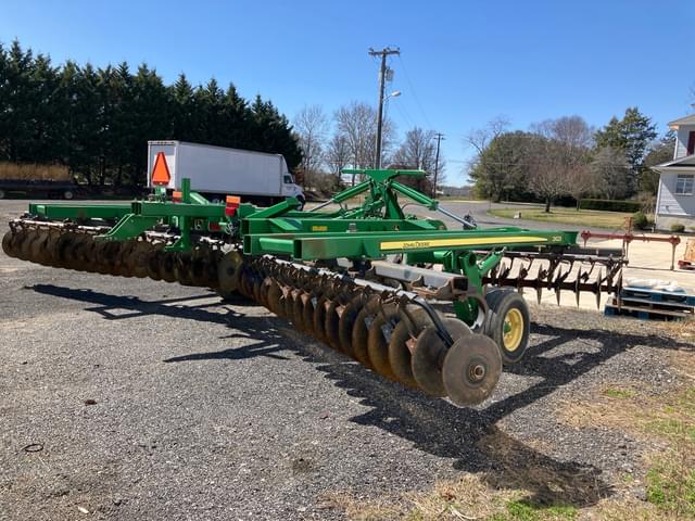 Image of John Deere 2623 equipment image 3