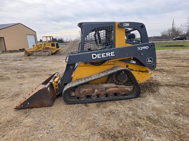 Image of John Deere 329D equipment image 3