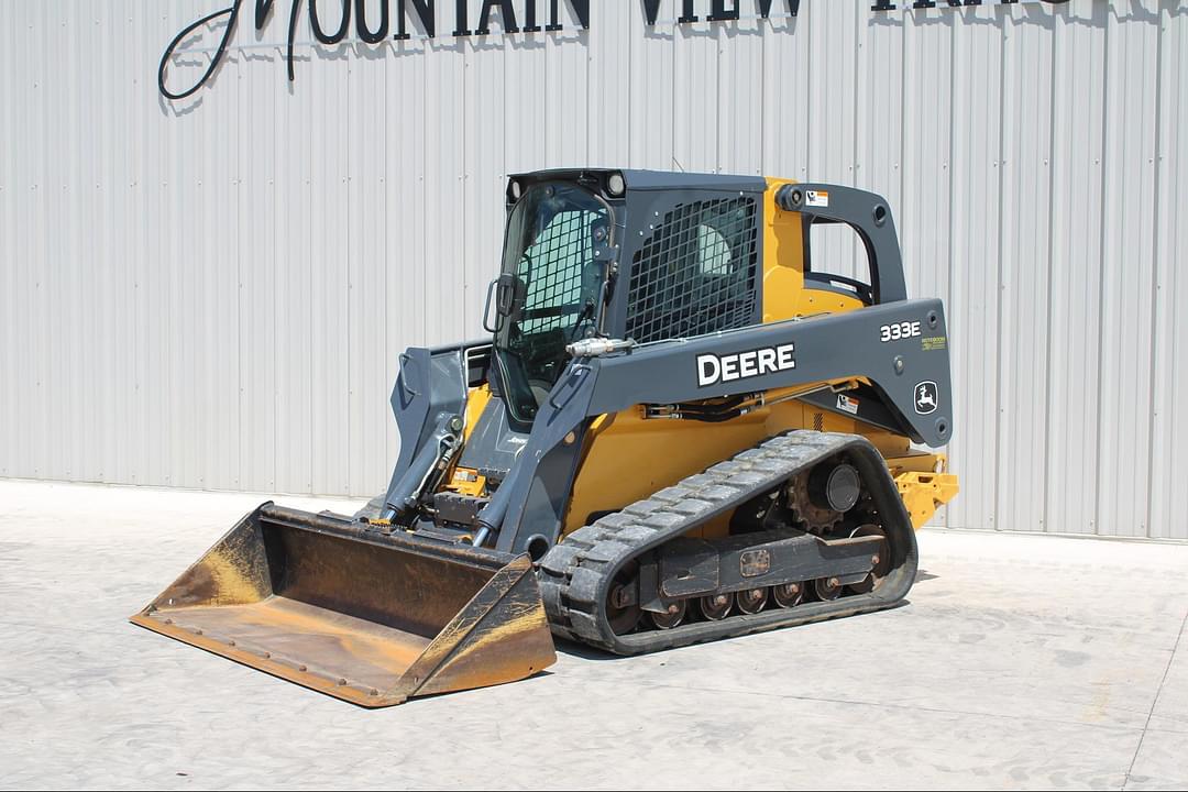 Image of John Deere 333E Primary image