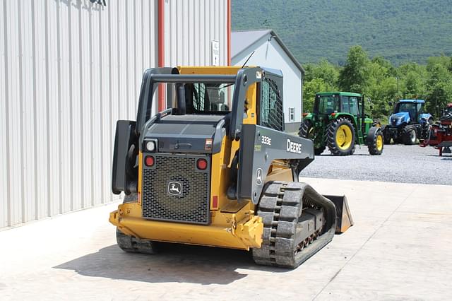 Image of John Deere 333E equipment image 4