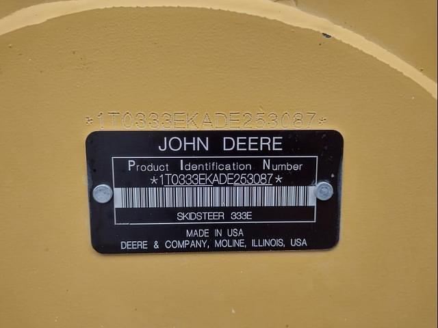 Image of John Deere 333E equipment image 4