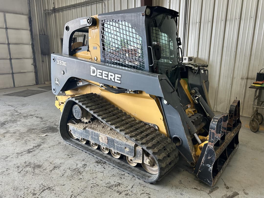 Image of John Deere 333E Primary image