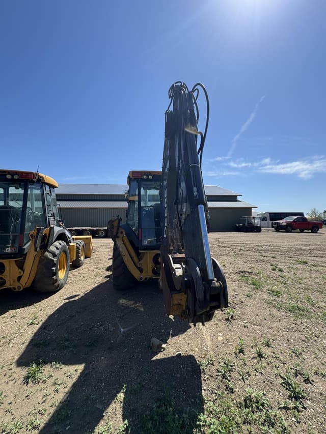 Image of John Deere 410K equipment image 4