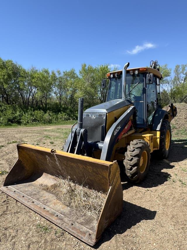 Image of John Deere 410K equipment image 1