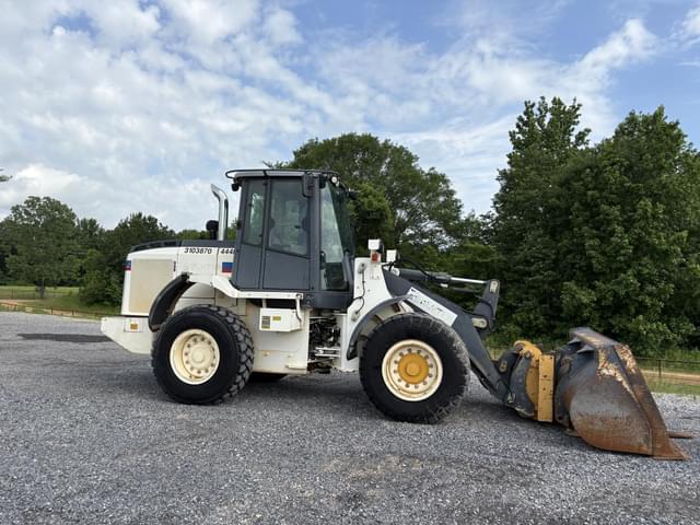 Image of John Deere 444K equipment image 1