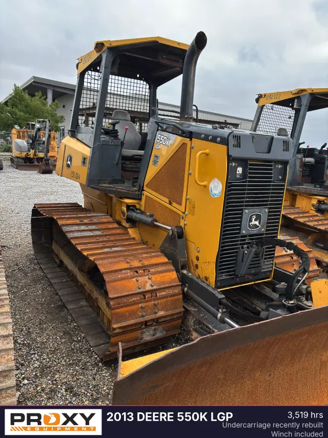 Image of John Deere 550K LGP equipment image 2