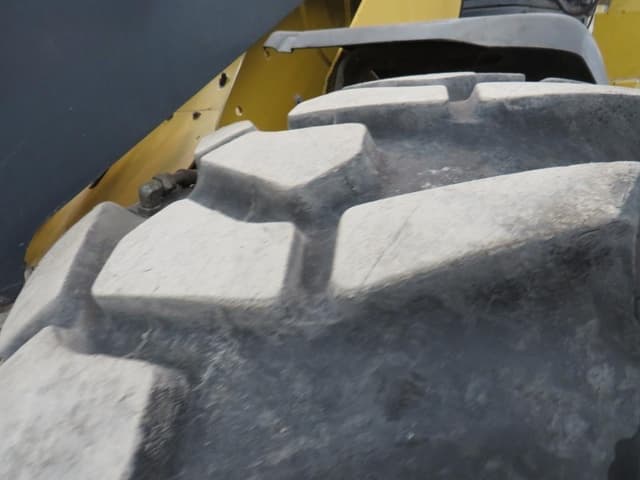 Image of John Deere 624K equipment image 1