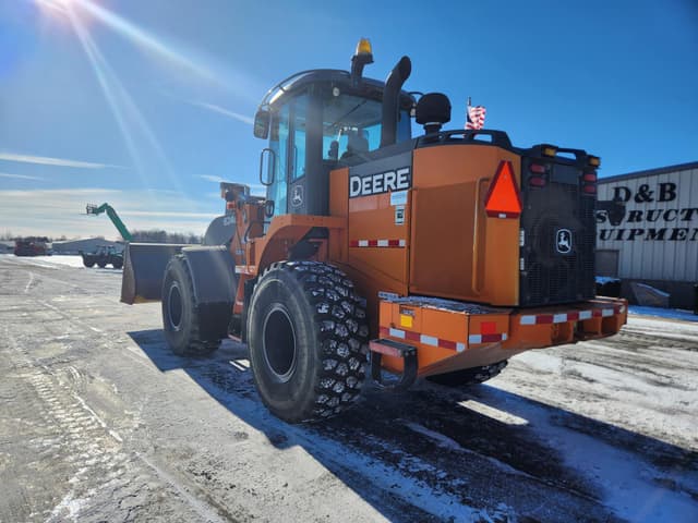 Image of John Deere 624K equipment image 2