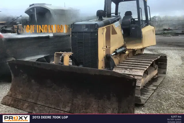Image of John Deere 700K LGP equipment image 2