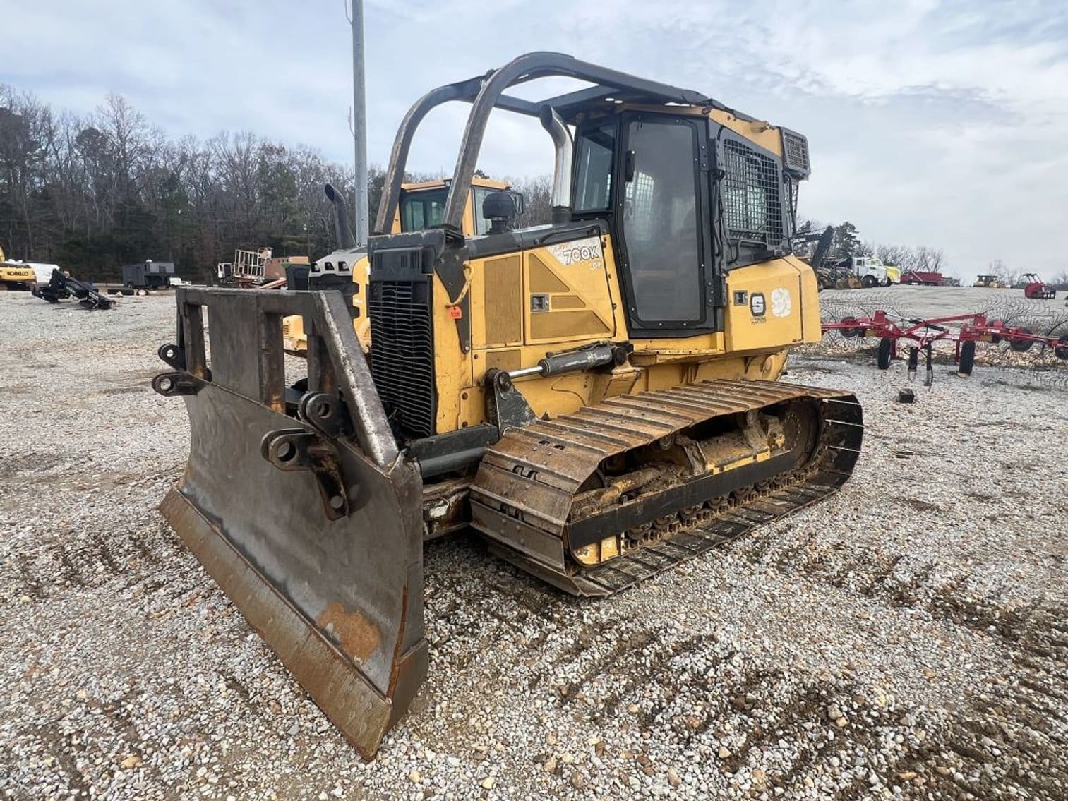 2013 John Deere 700K LGP Equipment Image0