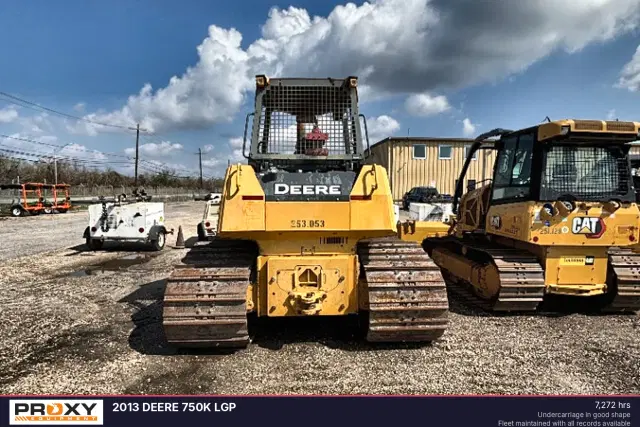 Image of John Deere 750K LGP equipment image 3