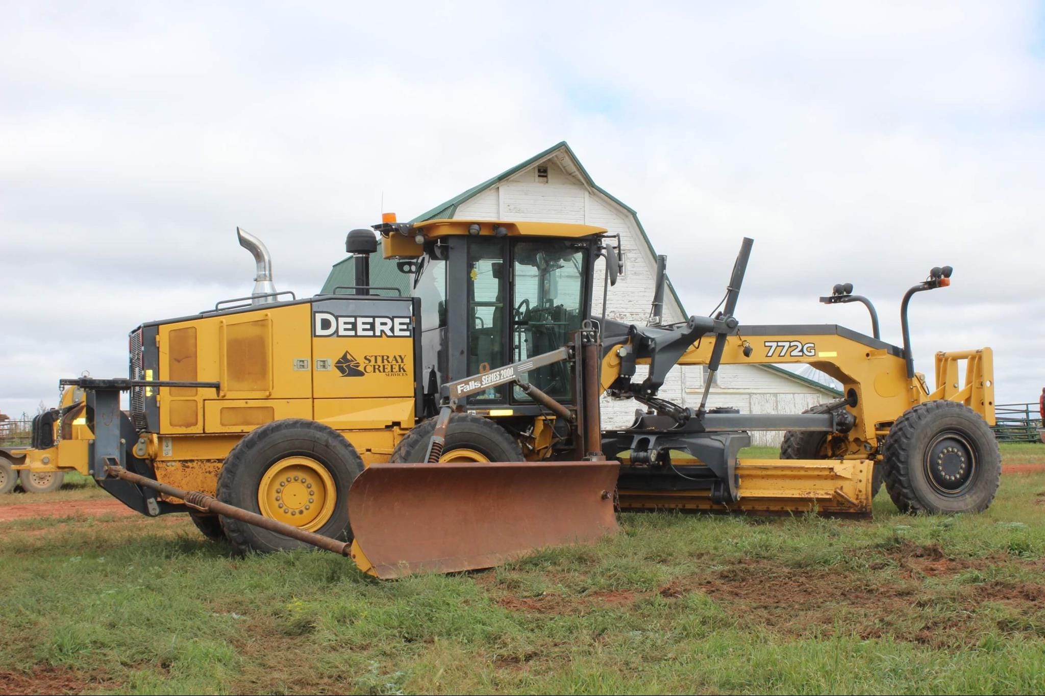 2013 John Deere 772G Equipment Image0