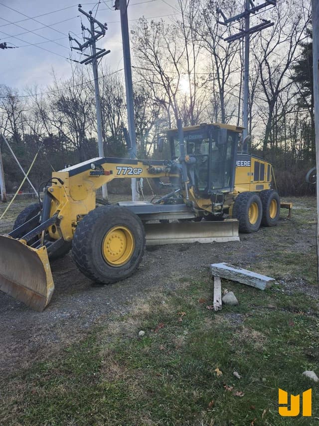Image of John Deere 772GP equipment image 2