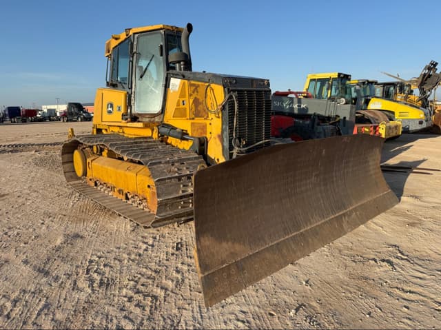 Image of John Deere 850K LGP equipment image 2