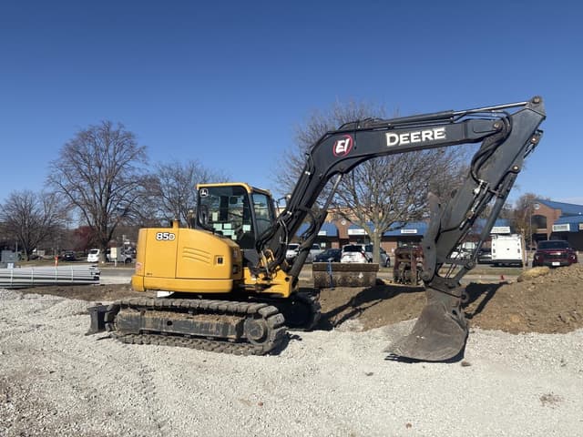 Image of John Deere 85D equipment image 3