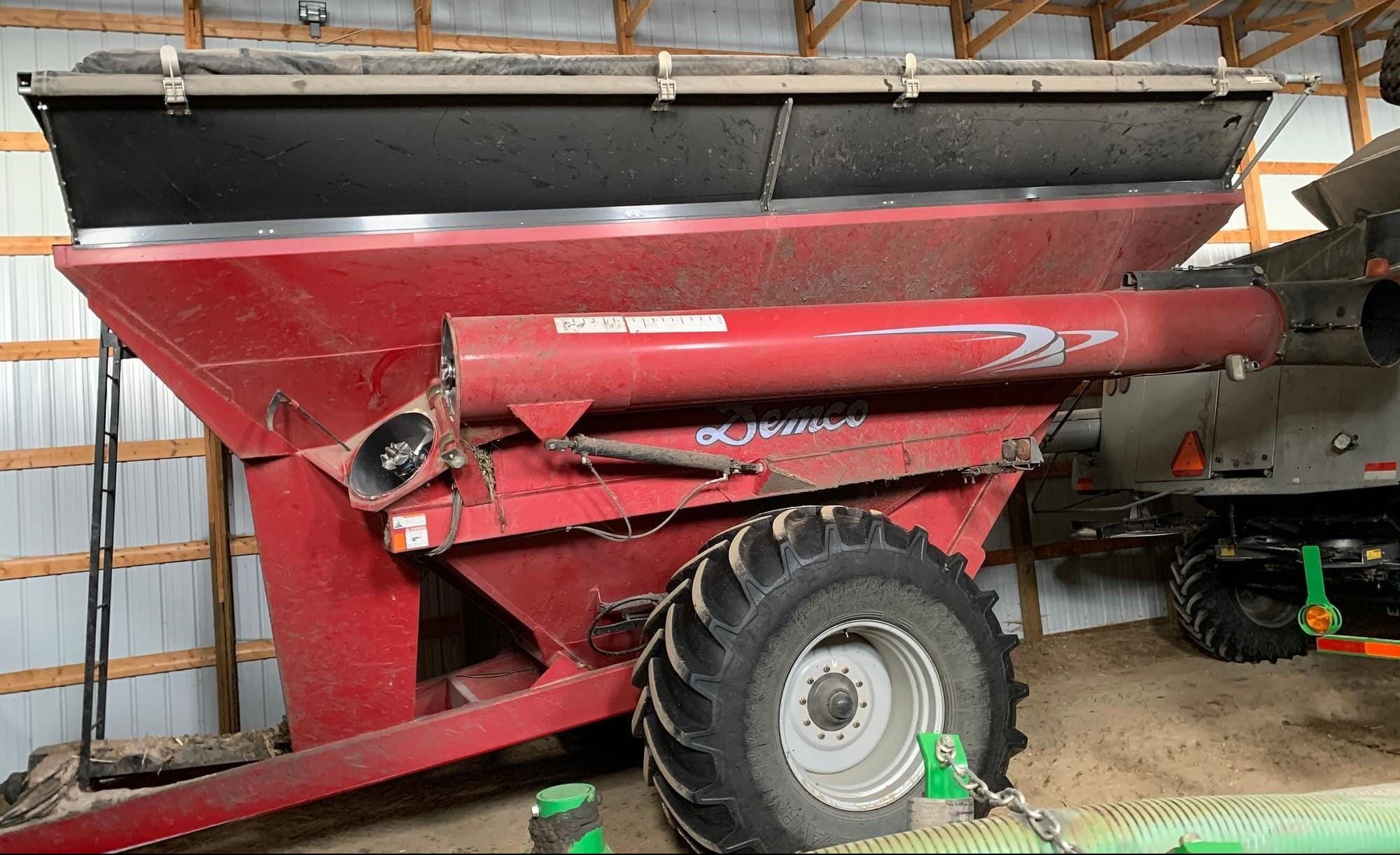 2013 Demco 1050 Equipment Image0